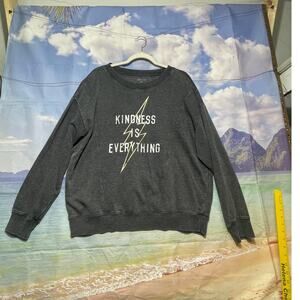 Zoe + Liv Women's Charcoal Gray Kindness Is Everything Graphic Sweatshirt Medium